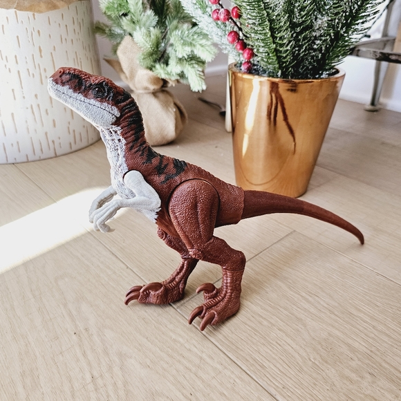 Jurassic World Dominion Atrociraptor Dinosaur Action Figure - Picture 1 of 4